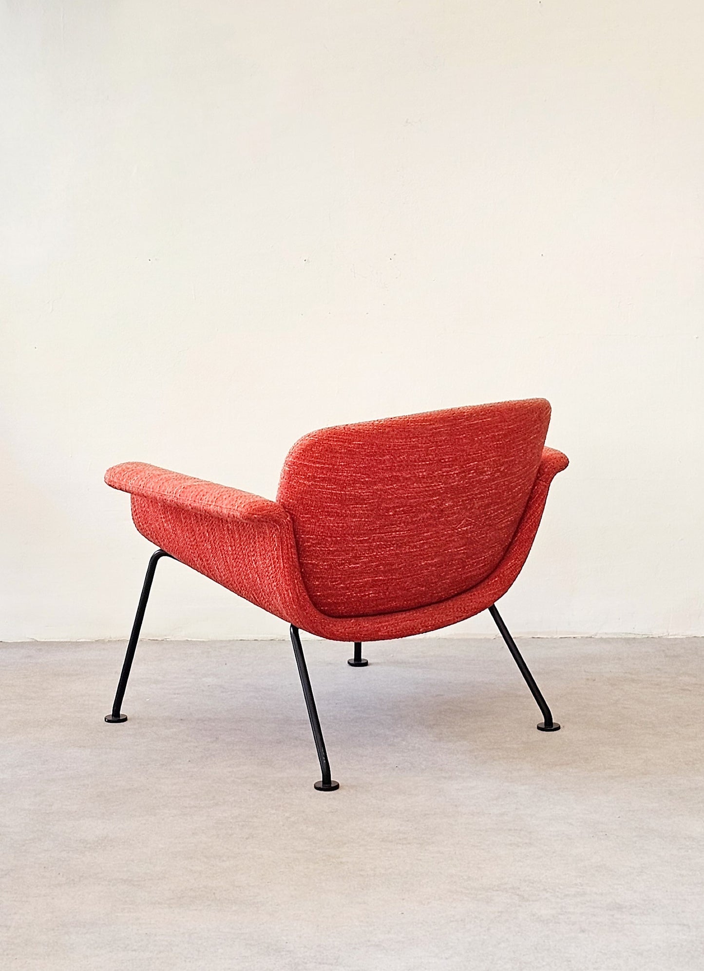 Pair of KN04 Lounge Chairs by Piero Lissoni for Knoll