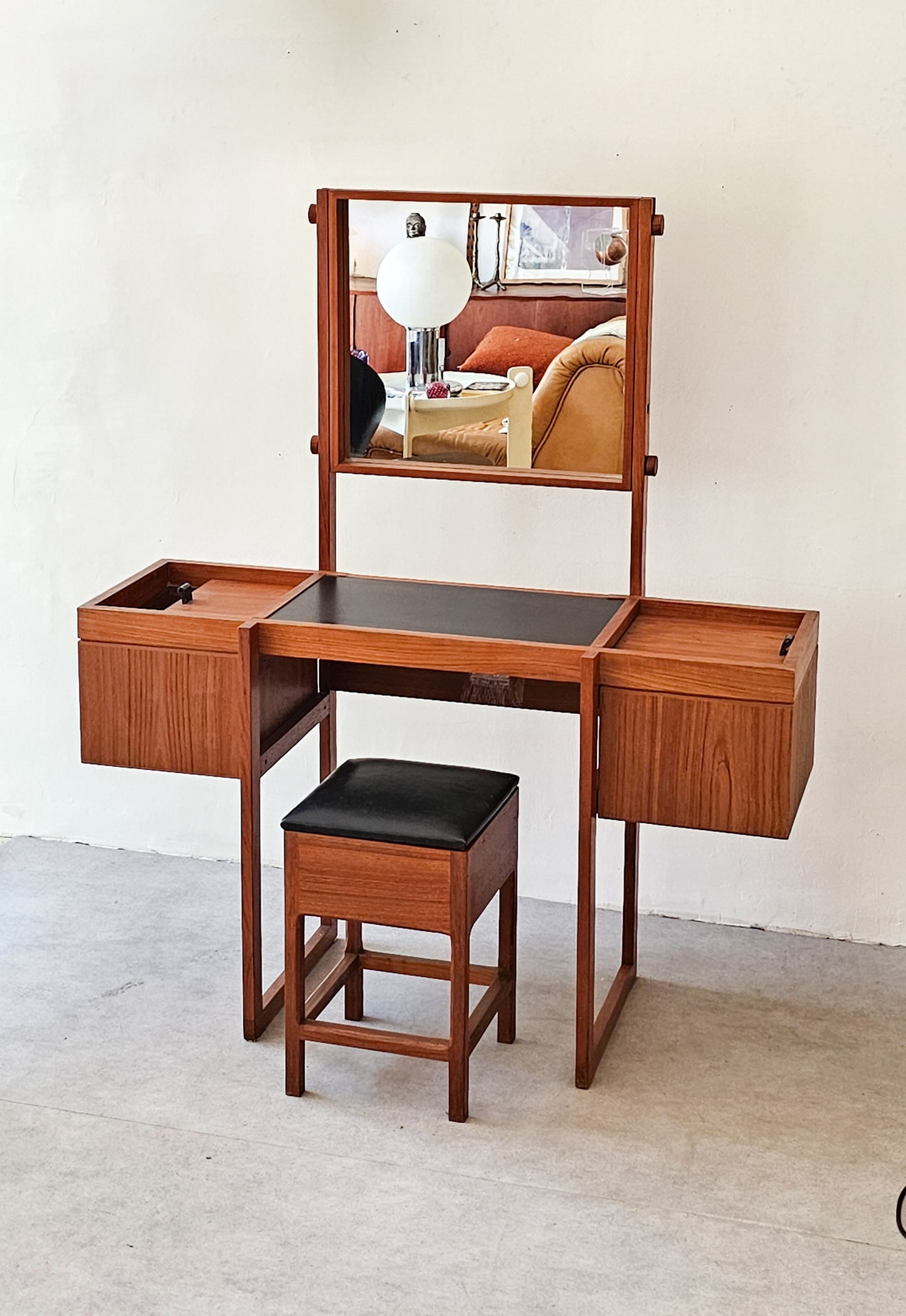 Mid-Century Oak Dressing Table with Vanity Mirror and Stool