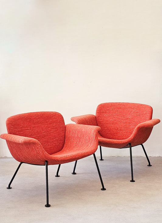 Pair of KN04 Lounge Chairs by Piero Lissoni for Knoll