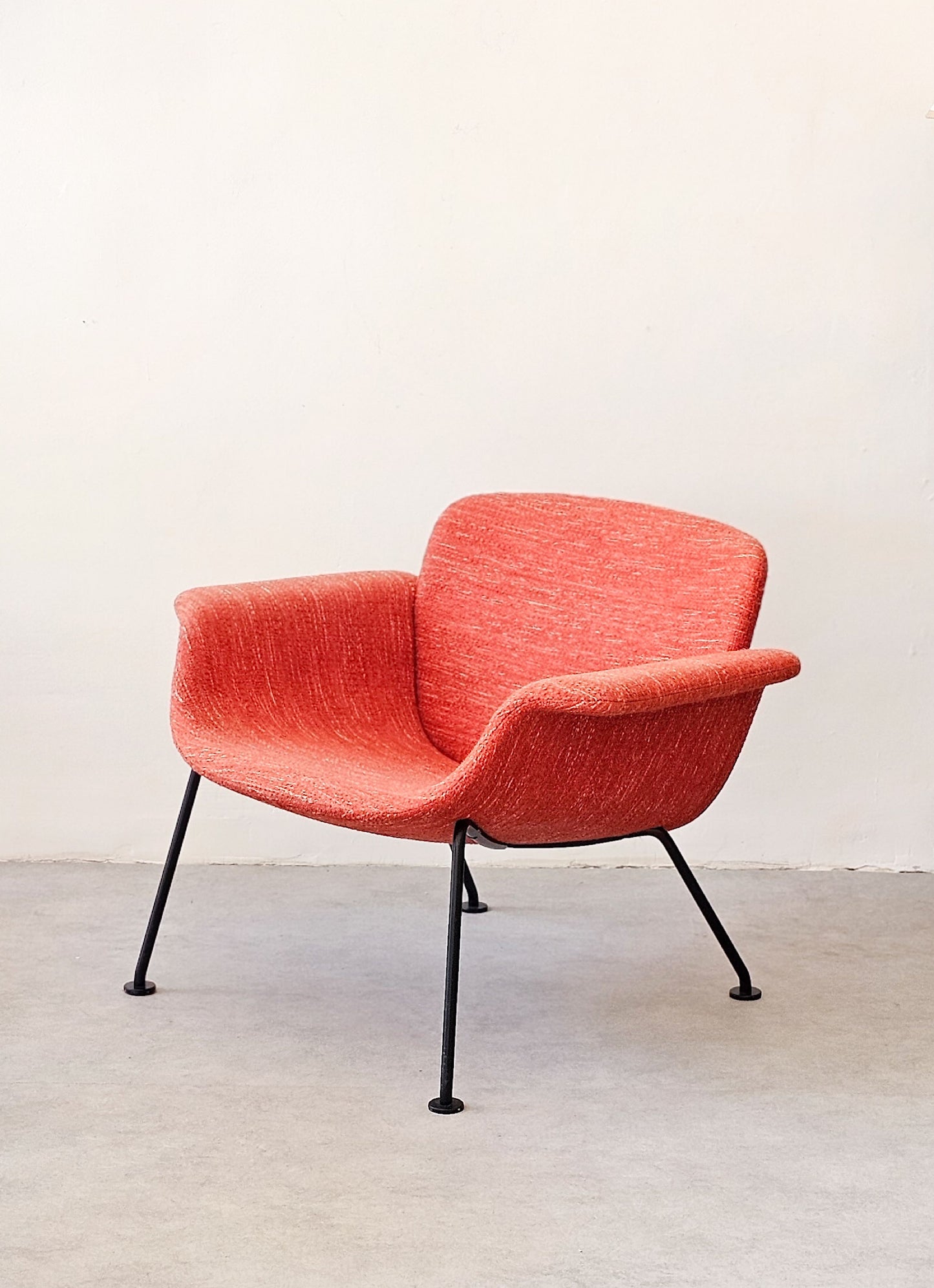 Pair of KN04 Lounge Chairs by Piero Lissoni for Knoll