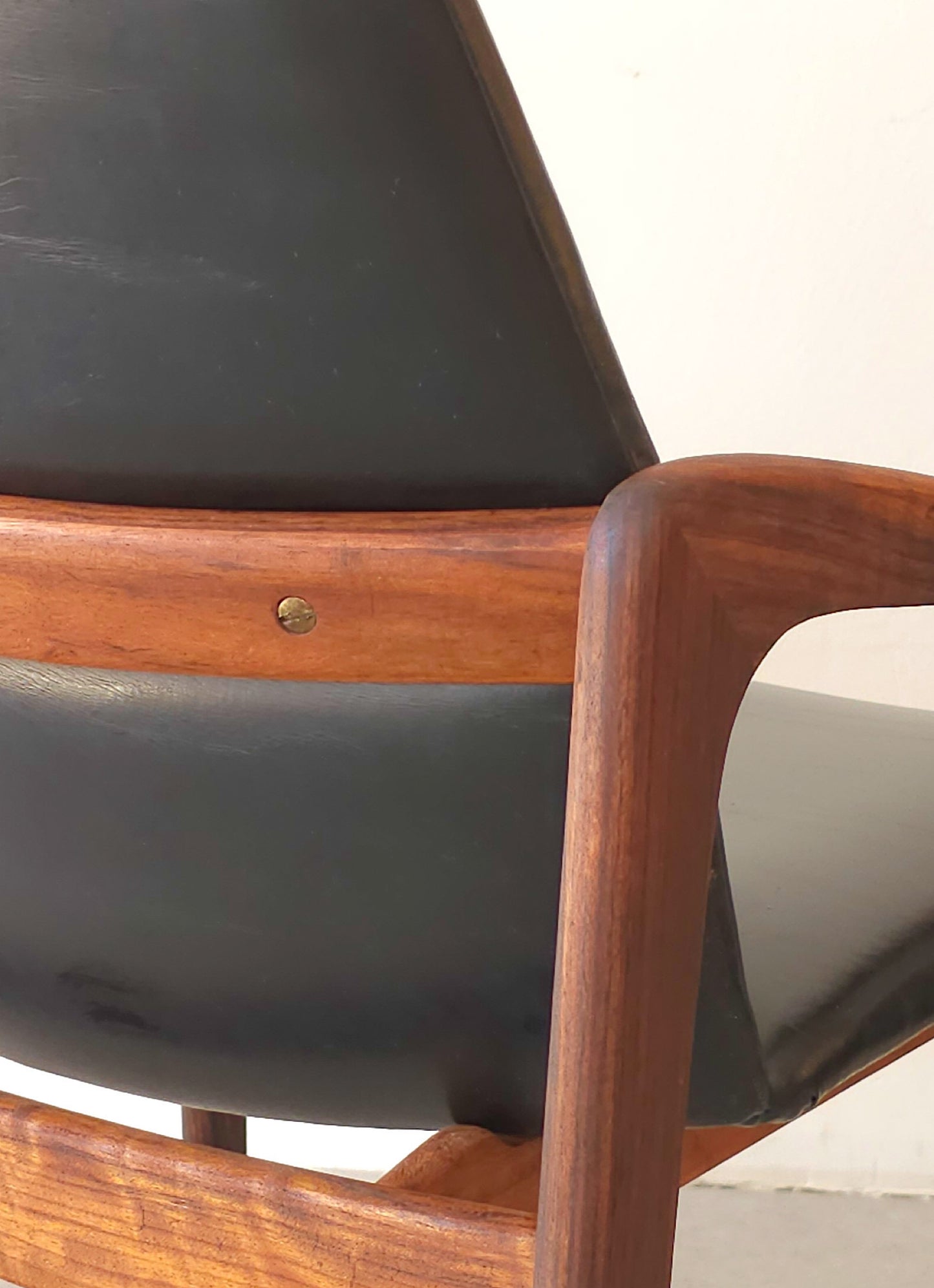 Danish Rosewood Lounge or Office Chair Model 23 by Henning Kjaernulf