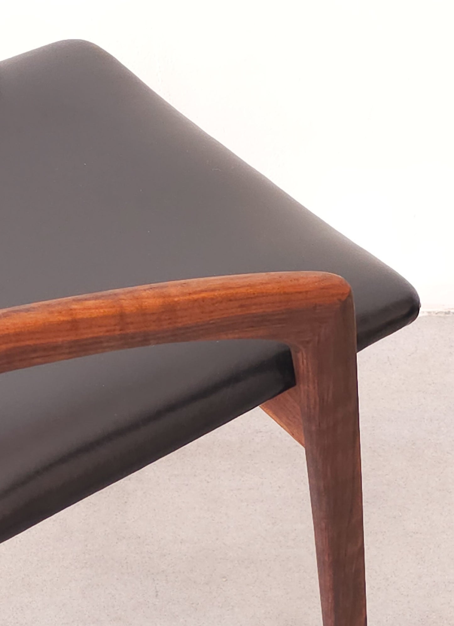 Danish Rosewood Lounge or Office Chair Model 23 by Henning Kjaernulf